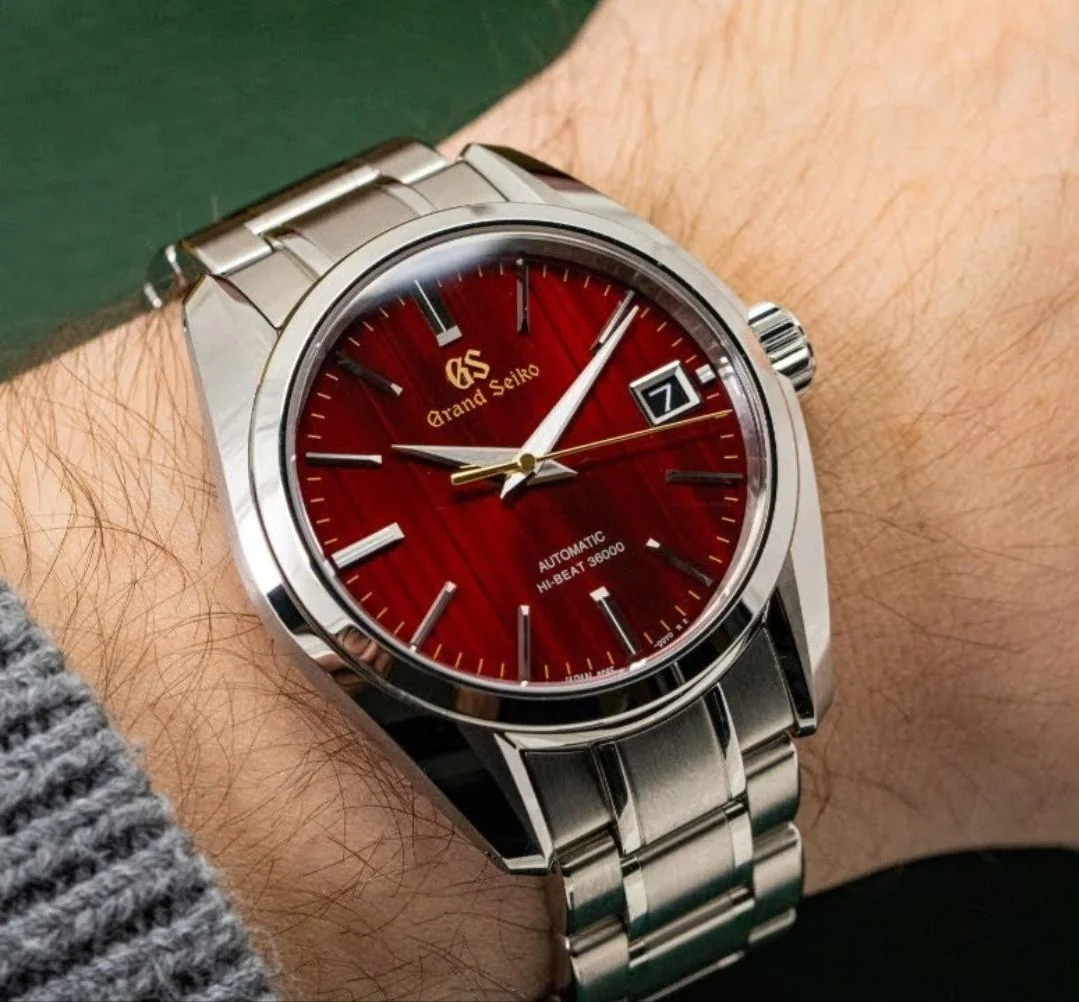 Omega Seamaster Red Dial Men 40MM - Image 3